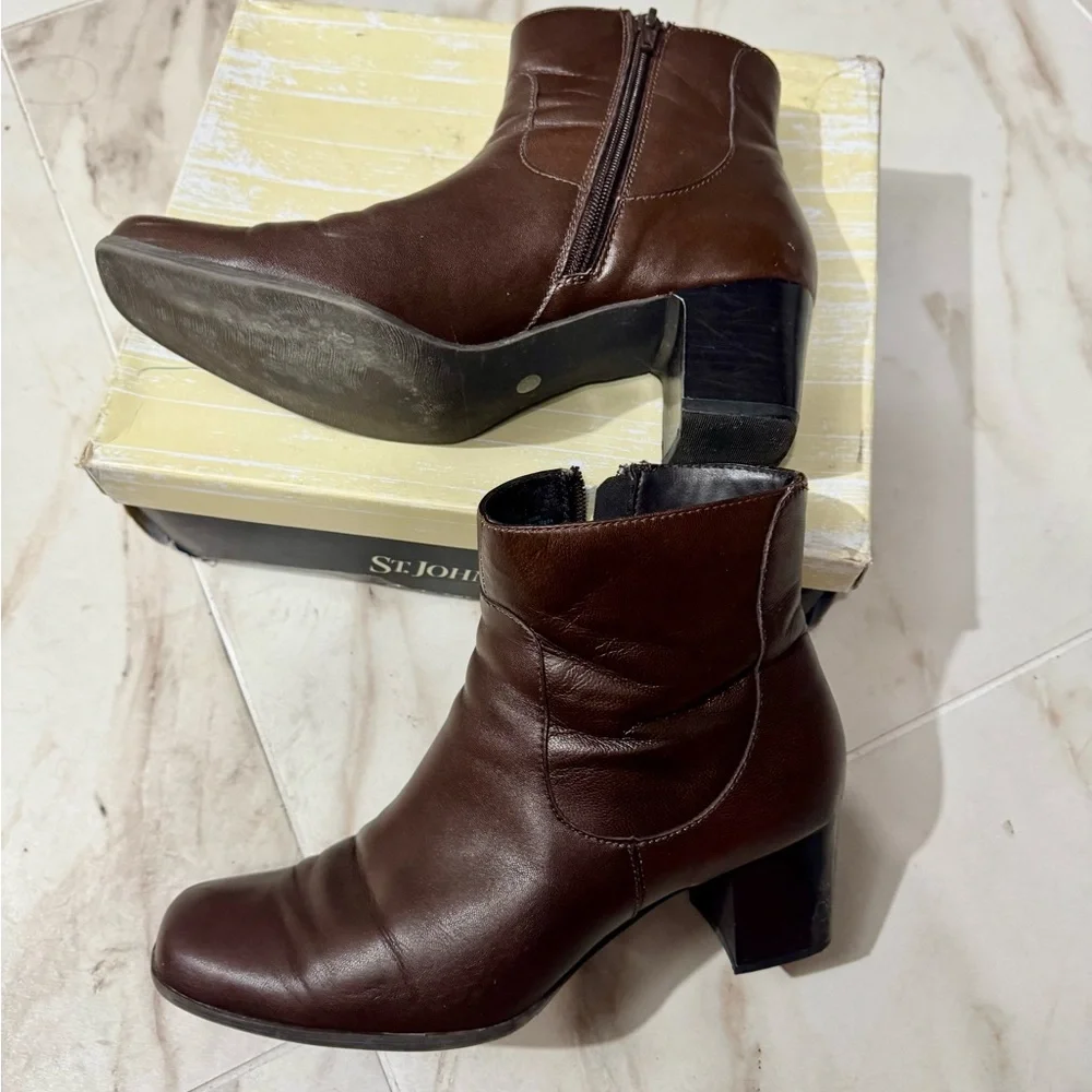 Dark Brown Genuine Leather Ankle Boots Block Heel Size 9M